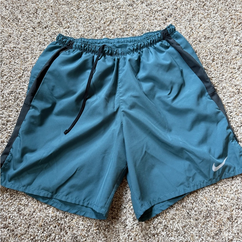 Nike Challenger shorts